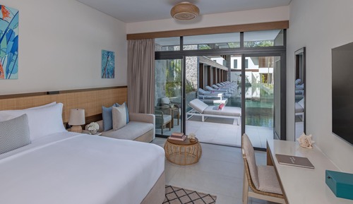 Premium Lagoon Access Room