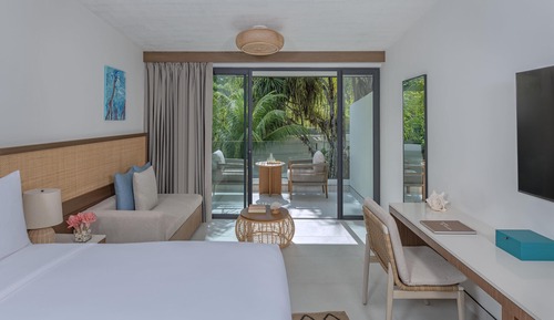 Superior Garden View Balcony Room