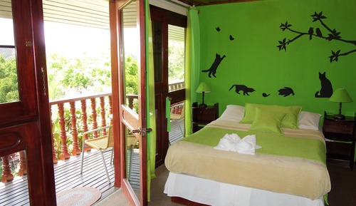 Habitación estándar, balcón, vistas parciales al mar