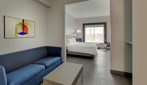 Suite, bañera accesible