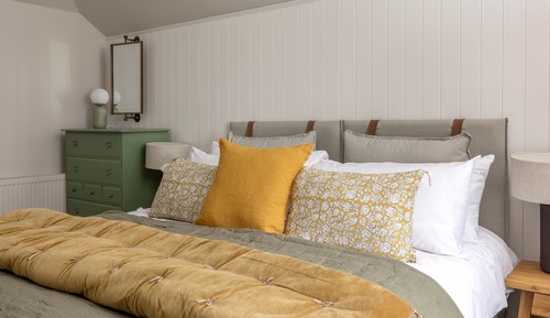 Coach House Suite