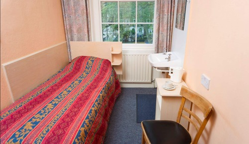 Habitación individual, baño privado