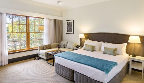 Suite familiar (Garden Wing, Weekly Housekeeping)