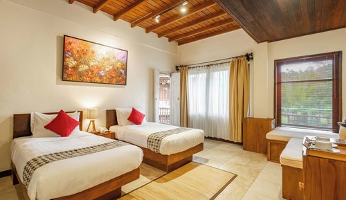 Suite Room with Garden View