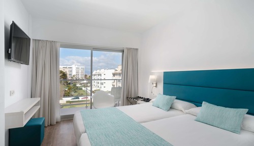 Habitación doble, balcón (1 adult + 1 child)