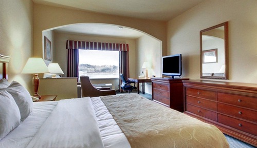 Suite, no fumadores, vistas al río