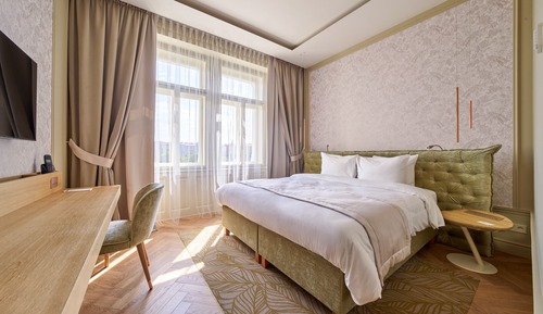 Premier Suite