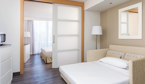 Habitación familiar (2 Adults and 2 Children)