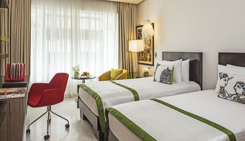 Habitación de lujo con 2 camas individuales