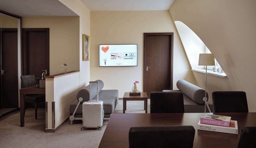 Signature Suite