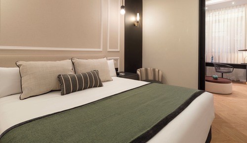 Suite (2 adults + 2 children)