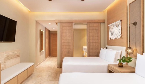 2 Double Bed Suite