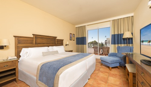 Habitación estándar doble, vistas parciales al mar (2 adults)