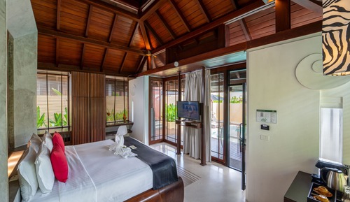 Grand Pool Villa