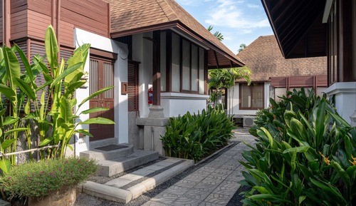 Hydro Pool Villa