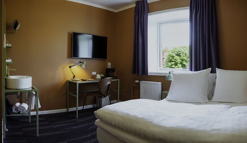 Tiny double room