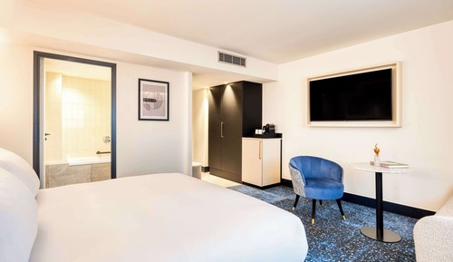 Habitación, 1 cama de matrimonio grande con sofá cama
