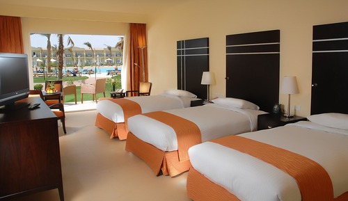 Habitación Deluxe, 3 camas individuales, vistas a la piscina