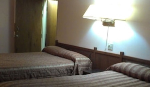 Habitación estándar doble, 2 camas dobles, no fumadores