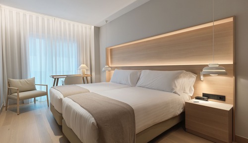 Habitación estándar con 1 cama doble o 2 individuales