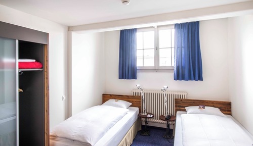 Habitación estándar con 2 camas individuales
