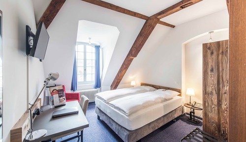 Habitación económica, 1 cama de matrimonio