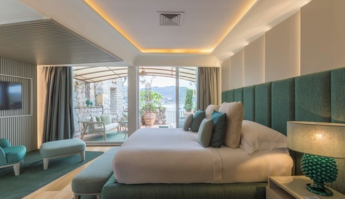 Suite familiar (2 Adults + 2 Children)