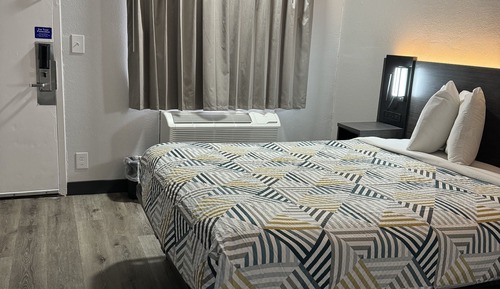 Habitación estándar, 1 cama de matrimonio, accesible para personas con discapacidad, no fumadores