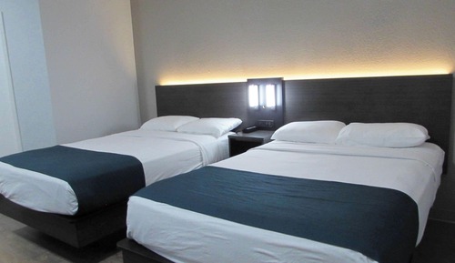 Habitación Deluxe, 2 camas dobles, no fumadores, frigorífico y microondas
