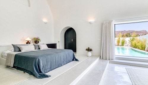 Perivolas Floating Villa