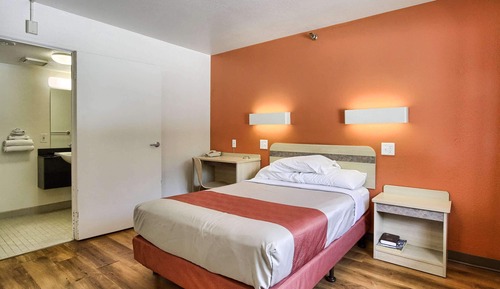 Habitación estándar, 1 cama de matrimonio, accesible para personas con discapacidad, no fumadores