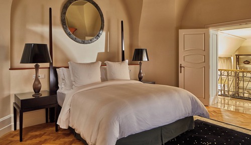 Suite (Tower)