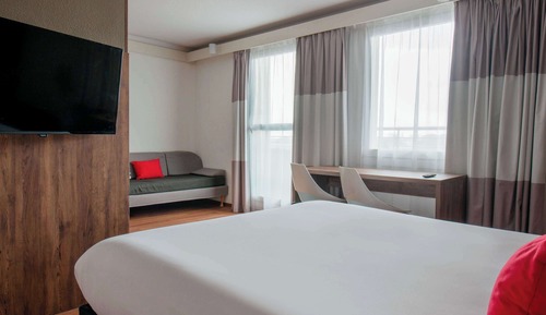 Suite junior, 1 cama doble con sofá cama, balcón