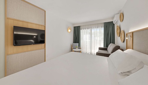 Habitación superior (Ocean Front (2 adults + 2 child))