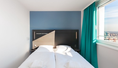 Habitación con 2 camas individuales