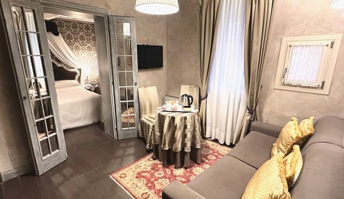 Suite, en edificio anexo (Residence Ground Floor)