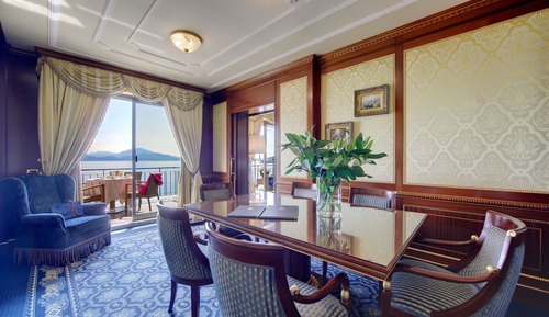 Suite presidencial, vistas al lago