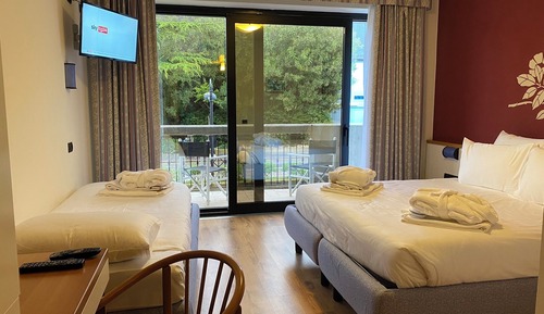 Comfort Triple Room with Balcony