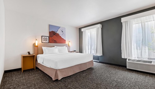Habitación, 1 cama de matrimonio grande, accesible para personas con discapacidad, bañera (Mobility)