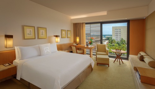 Habitación, 1 cama de matrimonio, vistas a la ciudad, en una planta alta