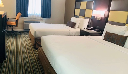 Habitación estándar, varias camas, no fumadores, frigorífico y microondas