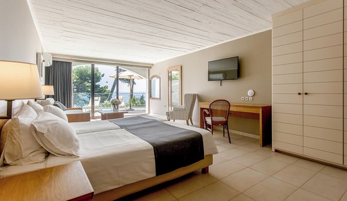 Premium Family Bungalow with private pool Sea & Mouse Island view