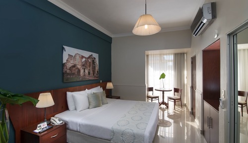 Royal Room