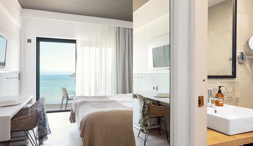 Habitación con 1 cama doble o 2 individuales (Sea view)