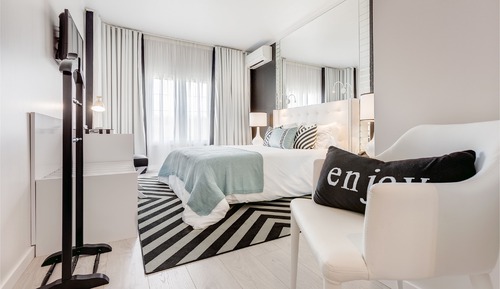 Habitación estándar con 1 cama doble o 2 individuales