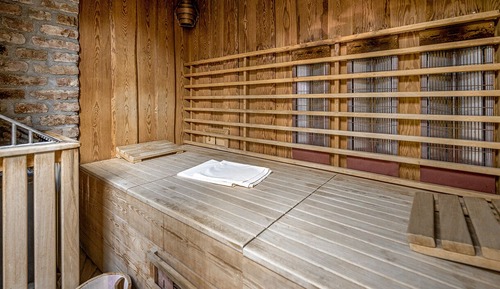 Wellness Pool Suite