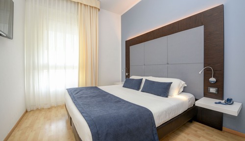 Habitación Premium con 1 cama doble o 2 individuales