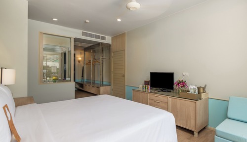 Habitación Deluxe, 1 cama de matrimonio grande, acceso a la piscina