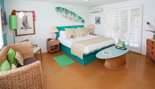 Standard Double Room, 1 King Bed, Refrigerator & Microwave, Poolside