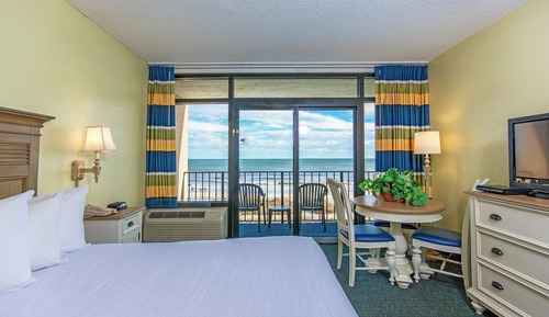 Schooner Oceanfront Standard Room